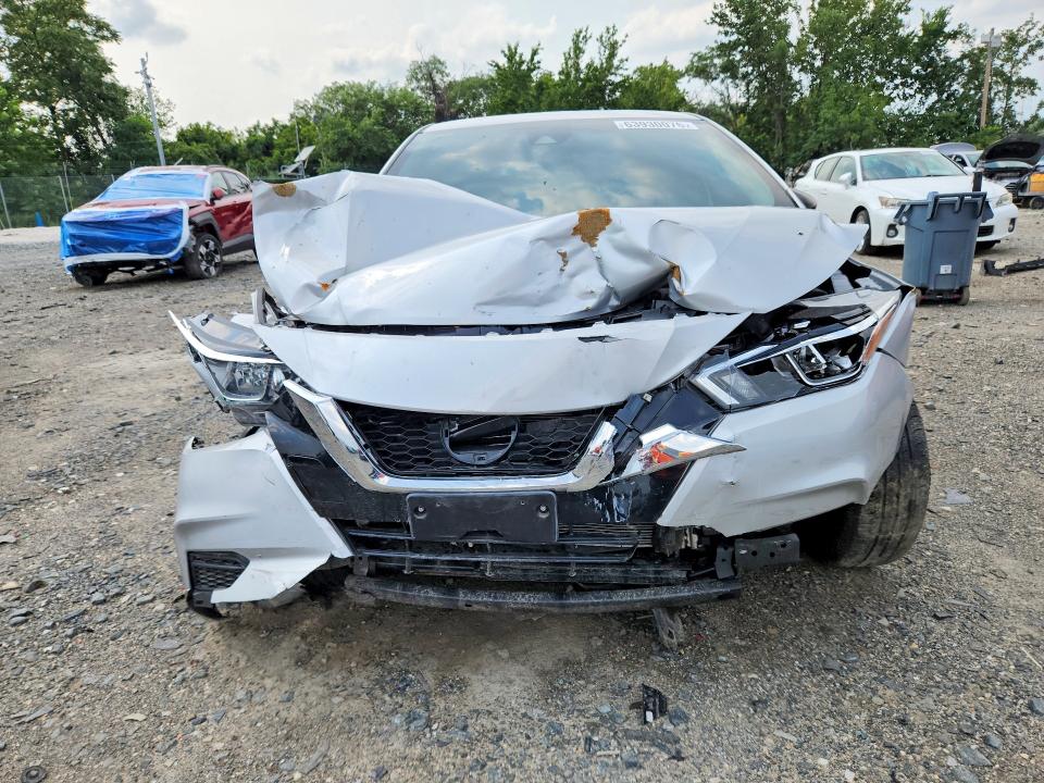 Снимка 5 от търг – 2021 NISSAN VERSA с VIN 3N1CN8DV1ML882147