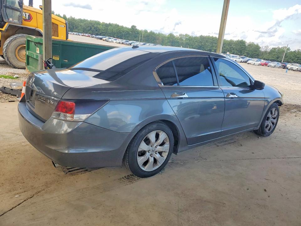 Photo 3 from auction – 2010 HONDA ACCORD with VIN 1HGCP3F86AA023061