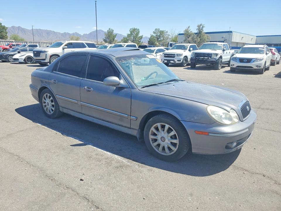 Photo 4 from auction – 2004 HYUNDAI SONATA with VIN KMHWF35H54A938970