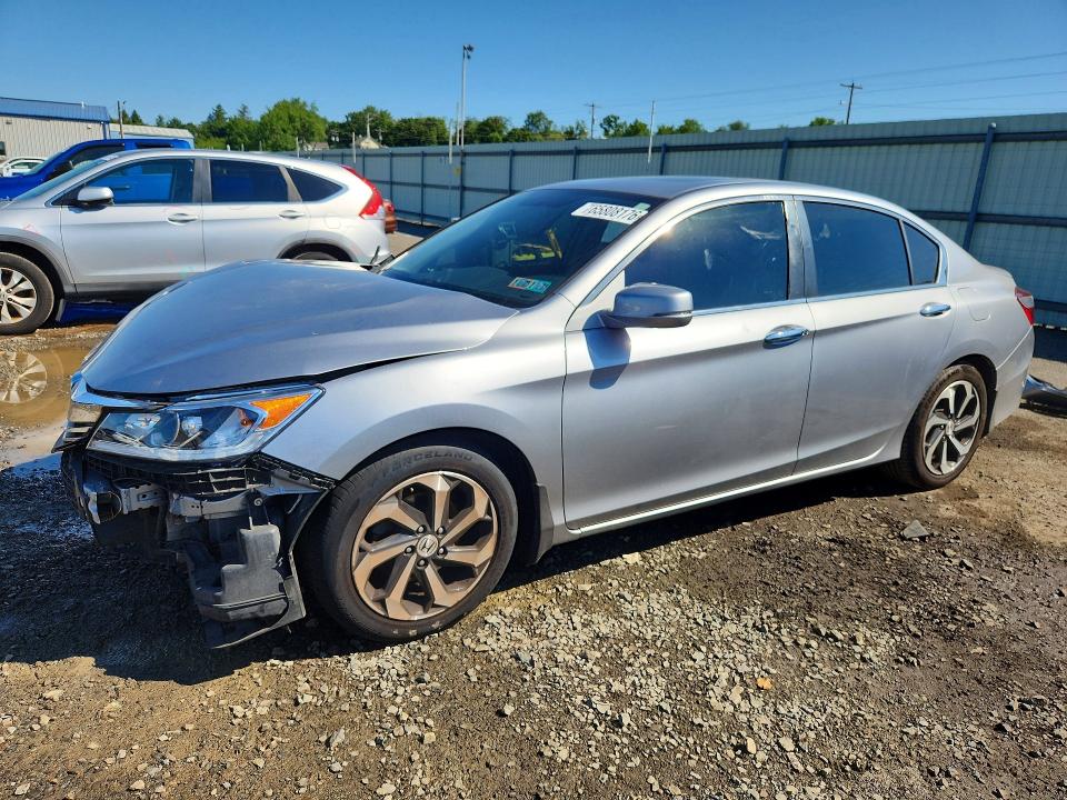 HONDA ACCORD 2017 with VIN 1HGCR2F74HA131572 - Photo from auction