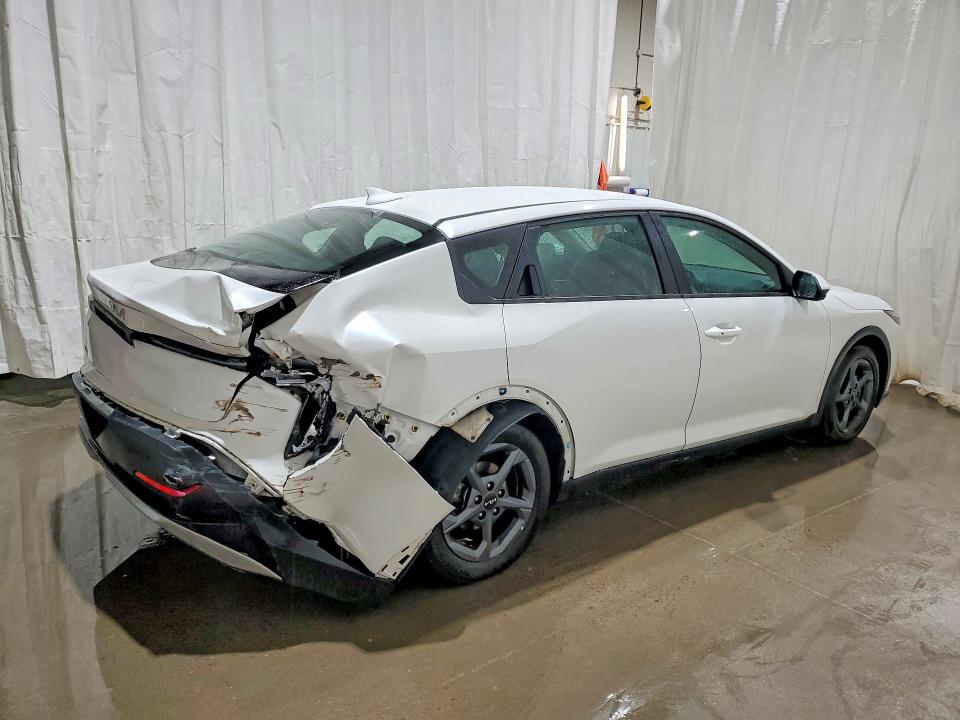 Photo 3 from auction – 2026 KIA K4 with VIN 3KPFT4DE1TE255217