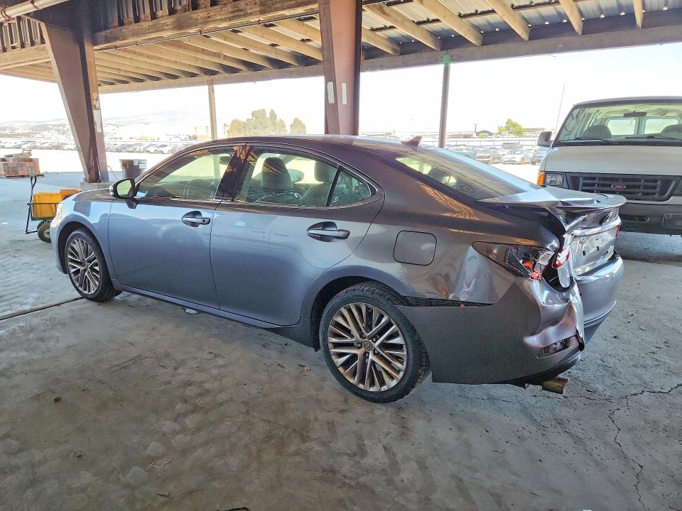 Photo 2 from auction – 2014 LEXUS ES with VIN JTHBK1GG8E2138391
