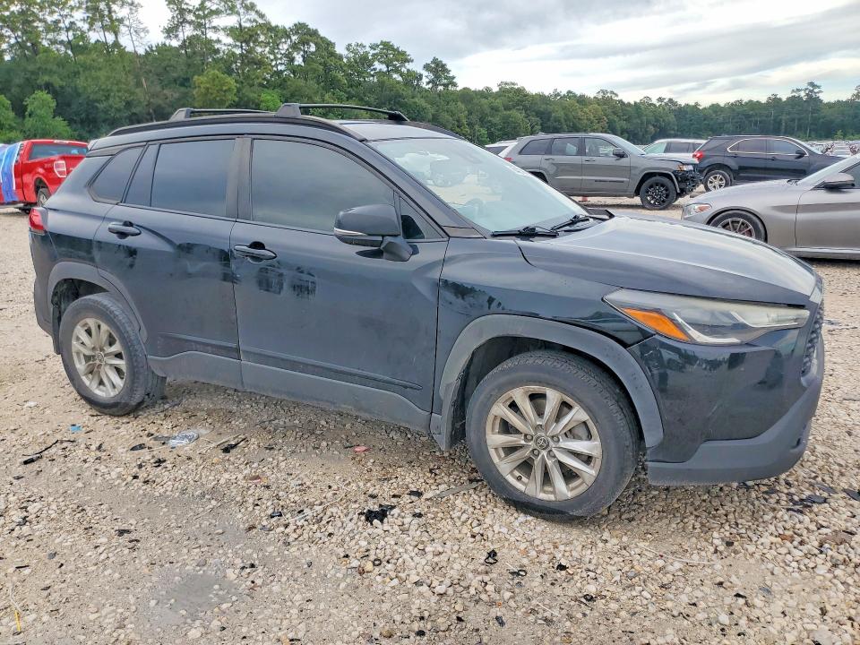 Photo 4 from auction – 2022 TOYOTA COROLLA CROSS with VIN 7MUCAAAG0NV009383