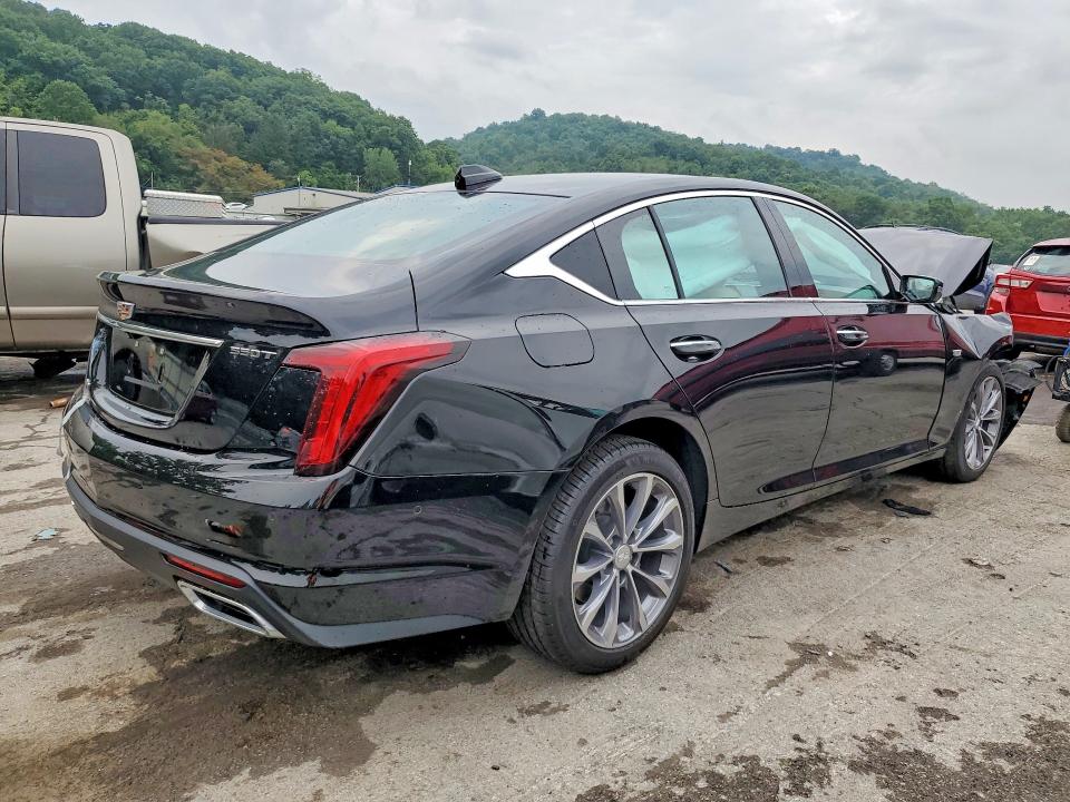 Photo 3 from auction – 2022 CADILLAC CT5 with VIN 1G6DT5RK0N0100054