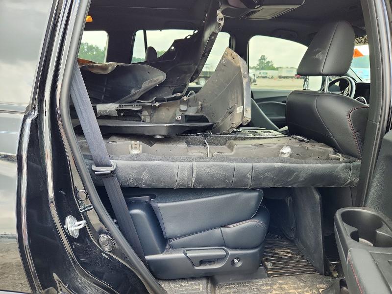 Photo 11 from auction – 2022 HONDA PILOT with VIN 5FNYF6H7XNB003776