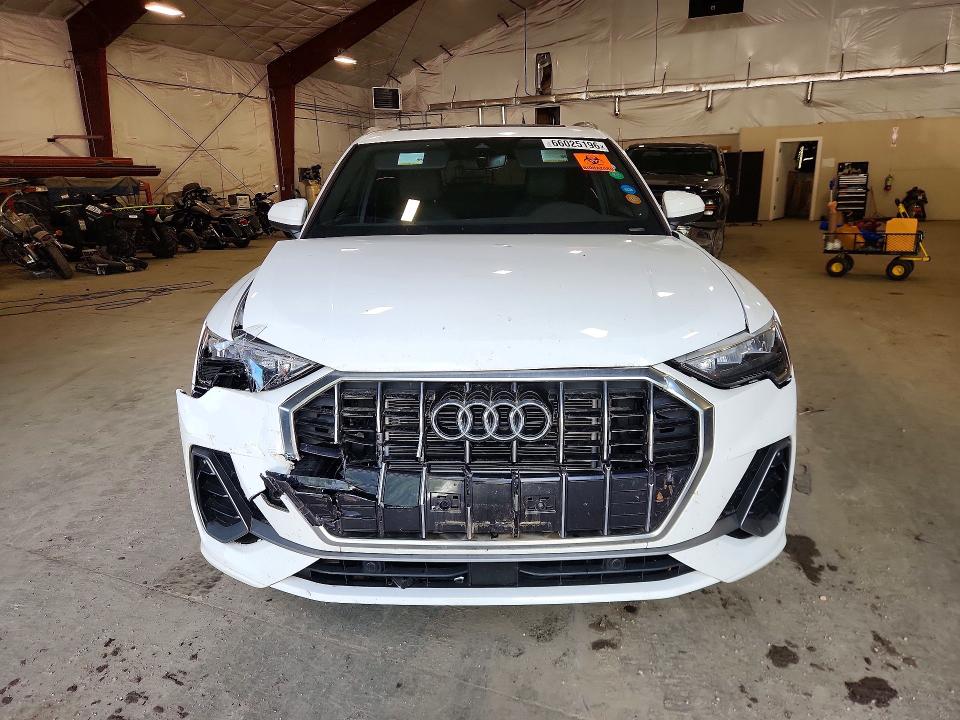 Снимка 5 от търг – 2022 AUDI Q3 с VIN WA1DECF35N1048112