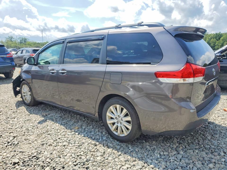 Photo 2 from auction – 2014 TOYOTA SIENNA with VIN 5TDDK3DC4ES090405