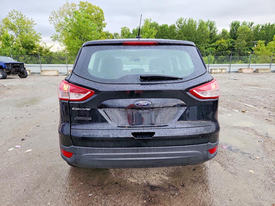 Photo 6 from auction – 2016 FORD ESCAPE with VIN 1FMCU0F78GUA43747