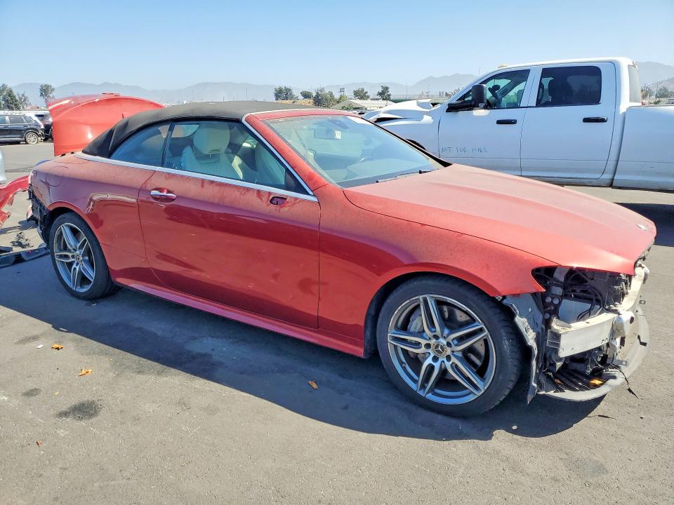 Photo 4 from auction – 2018 MERCEDES-BENZ E with VIN WDD1K6FB6JF052778