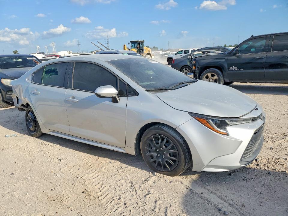 Photo 4 from auction – 2024 TOYOTA COROLLA with VIN 5YFB4MDE3RP101708