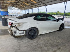 Photo 3 from auction – 2022 TOYOTA CAMRY with VIN 4T1K31AK5NU044643