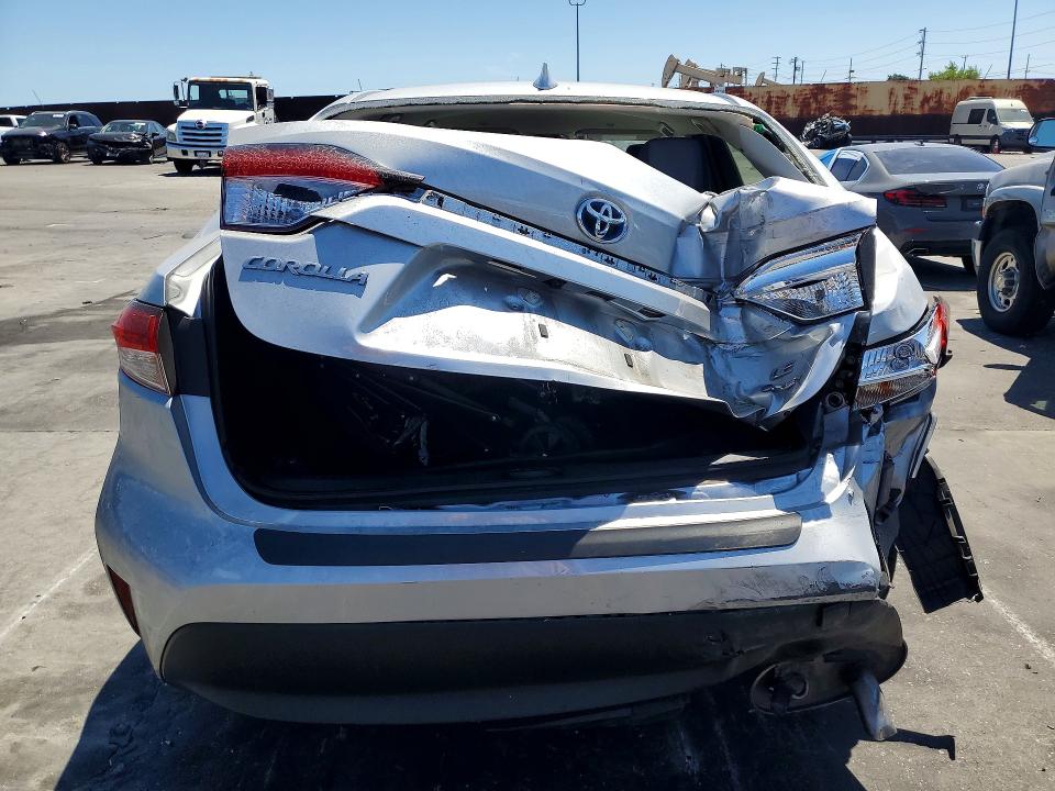 Photo 6 from auction – 2025 TOYOTA COROLLA with VIN JTDBCMFE4S3095707