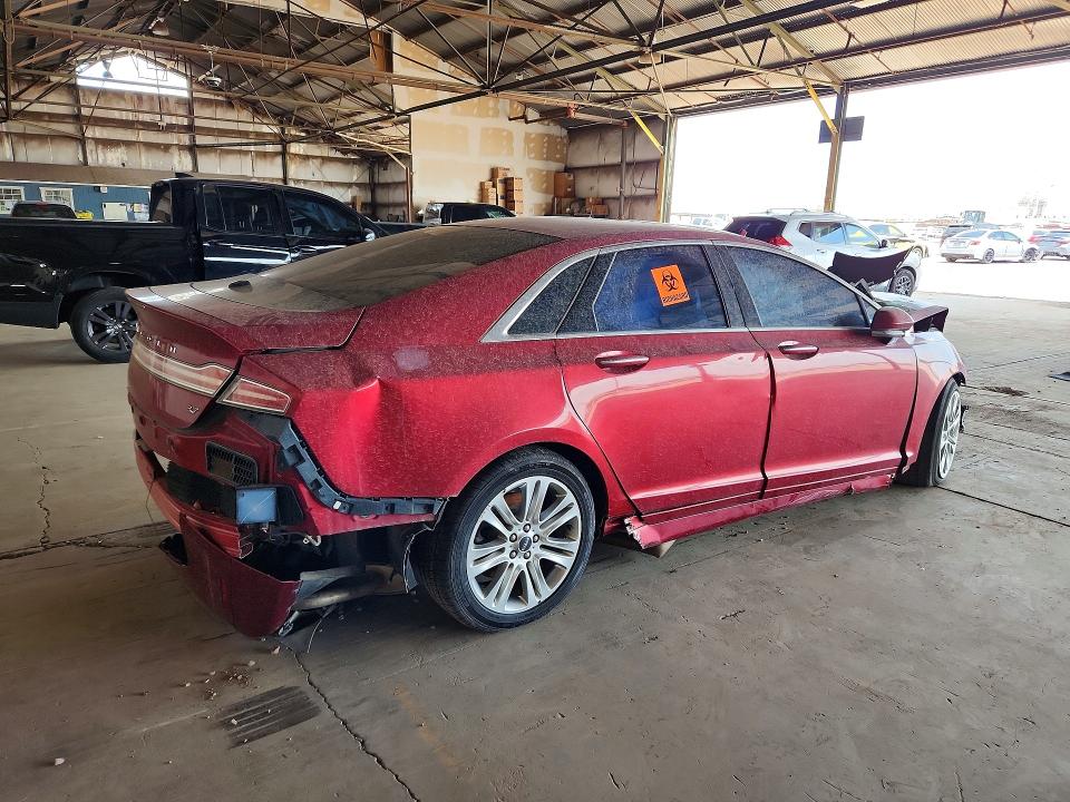 Photo 3 from auction – 2016 LINCOLN MKZ with VIN 3LN6L2GK9GR629248