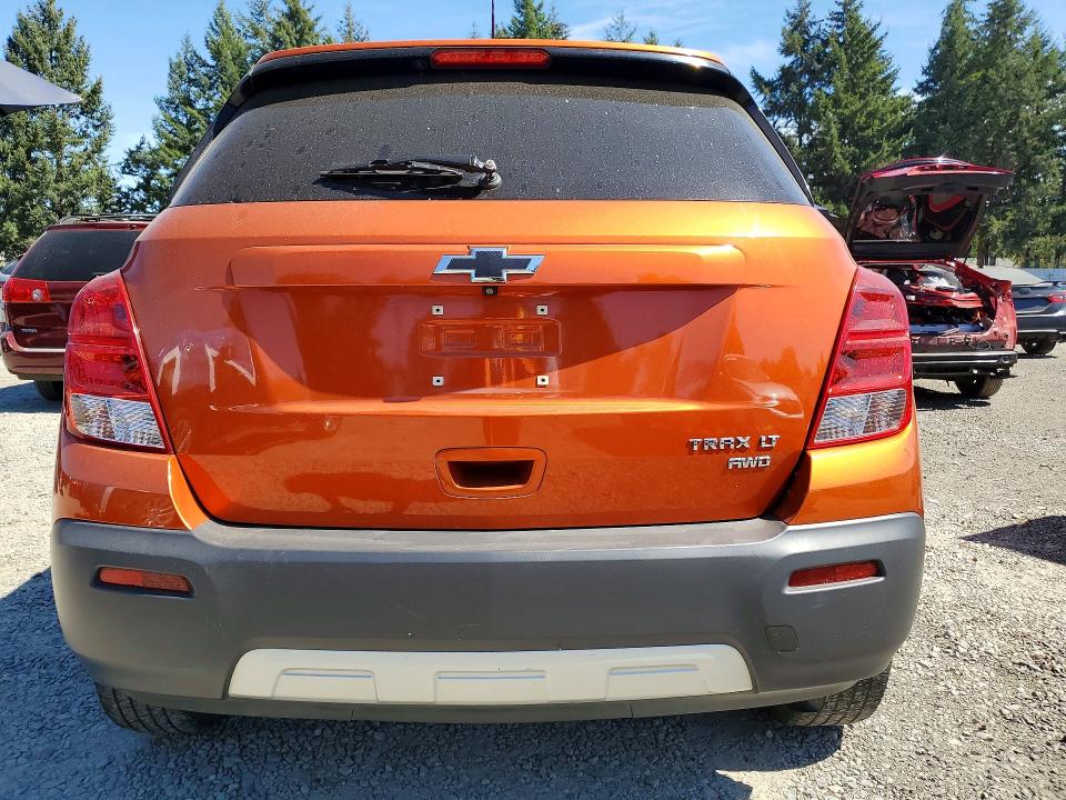 Photo 6 from auction – 2015 CHEVROLET TRAX with VIN KL7CJRSB0FB246277