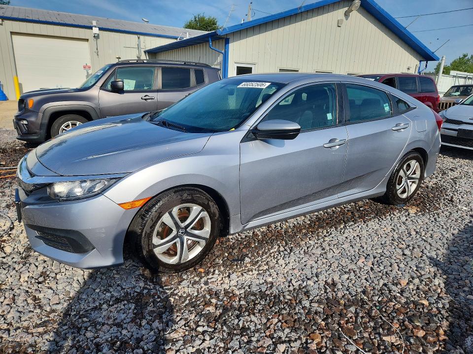 HONDA CIVIC 2017 with VIN 19XFC2F57HE213854 - Photo from auction