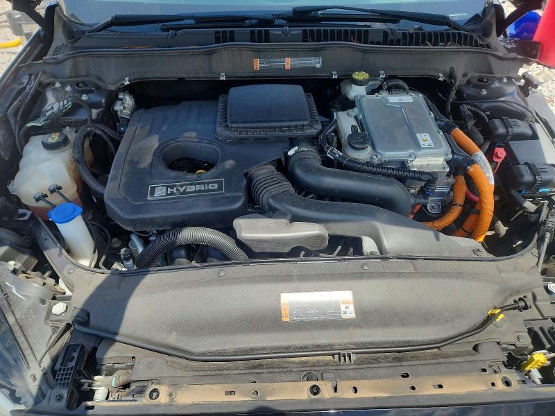 Photo 11 from auction – 2020 FORD FUSION with VIN 3FA6P0LU9LR102752