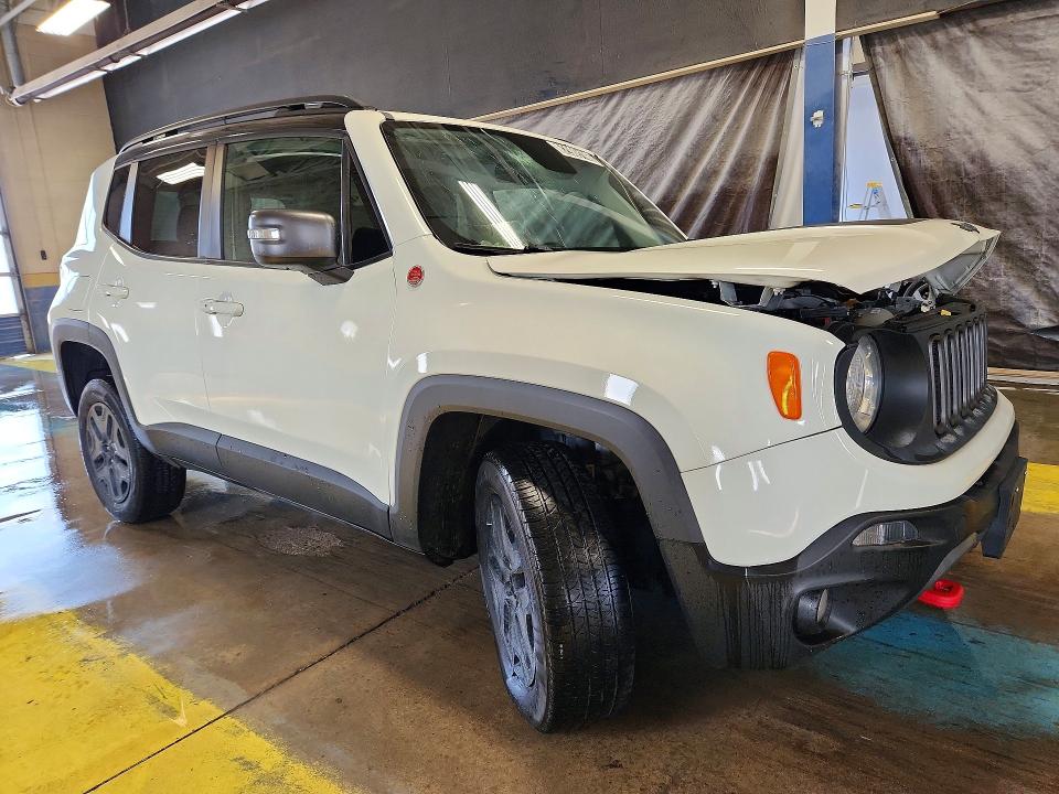 Photo 4 from auction – 2018 JEEP RENEGADE with VIN ZACCJBCB3JPH41385