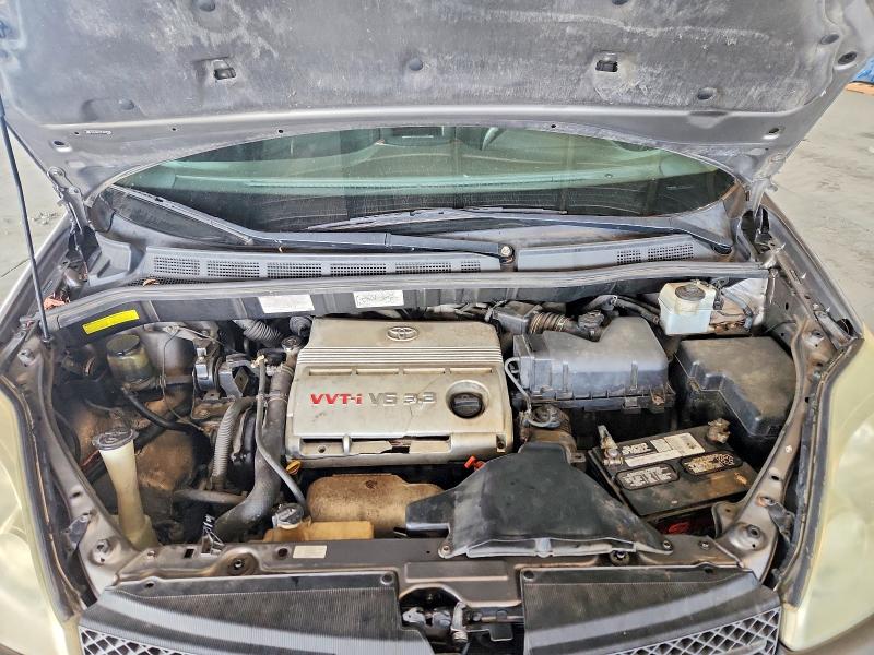 Photo 12 from auction – 2005 TOYOTA SIENNA with VIN 5TDZA22C75S297800