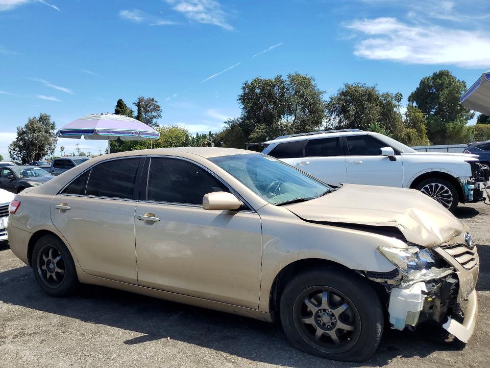 Photo 4 from auction – 2010 TOYOTA CAMRY with VIN 4T1BF3EK5AU029325