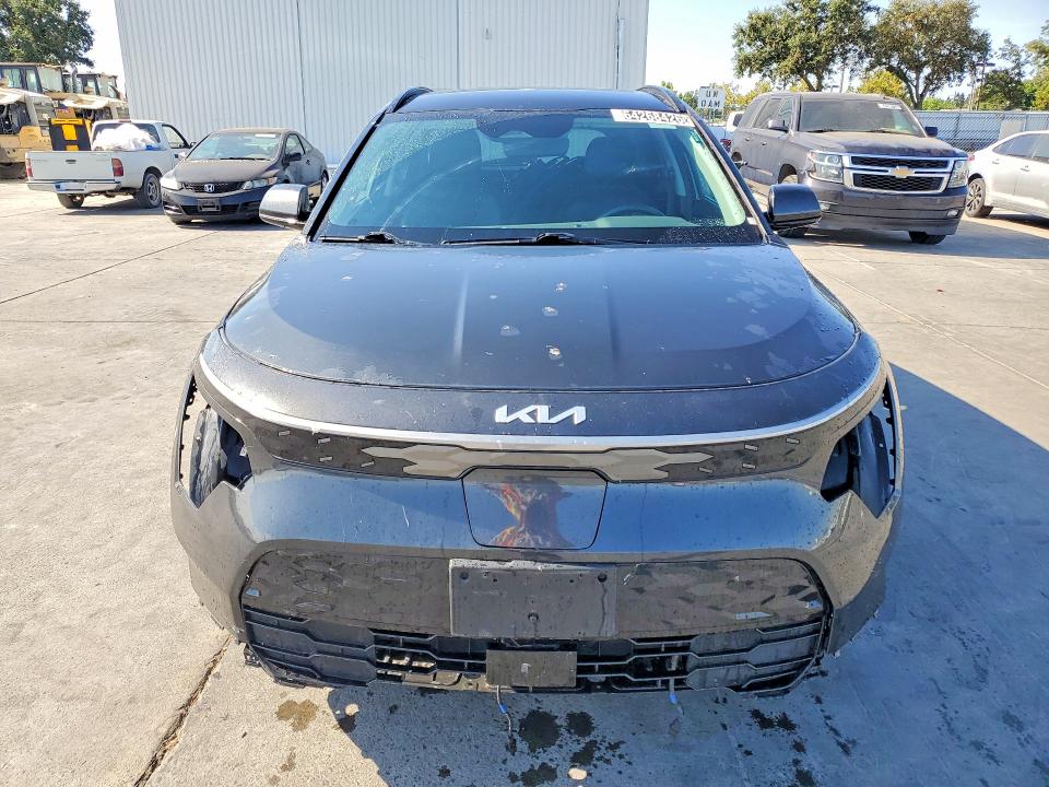 Photo 5 from auction – 2023 KIA NIRO with VIN KNDCR3L1XP5027356