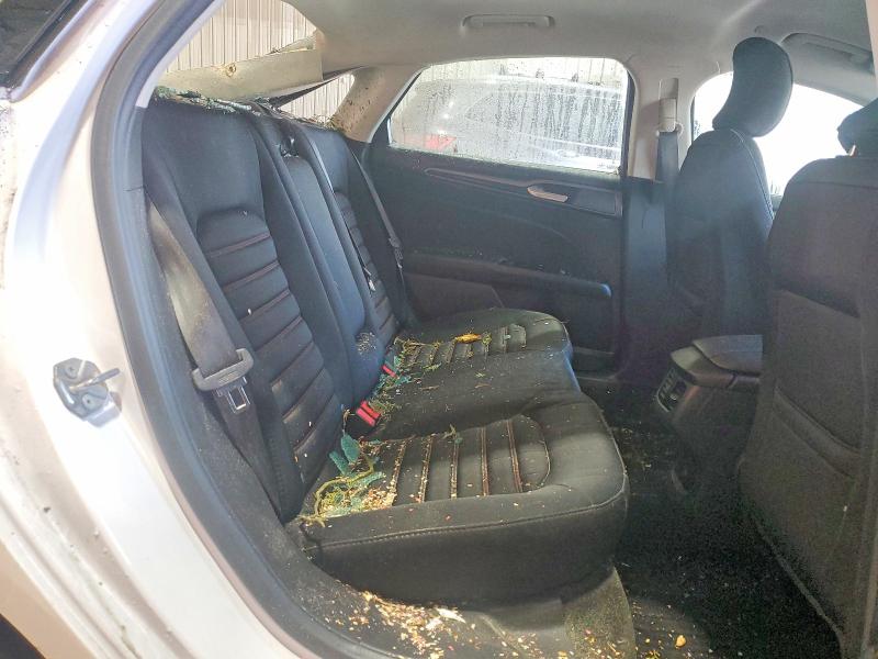Photo 10 from auction – 2016 FORD FUSION with VIN 3FA6P0LU1GR288342