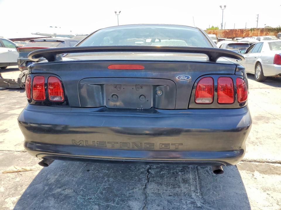Photo 6 from auction – 1998 FORD MUSTANG with VIN 1FAFP42X5WF237313