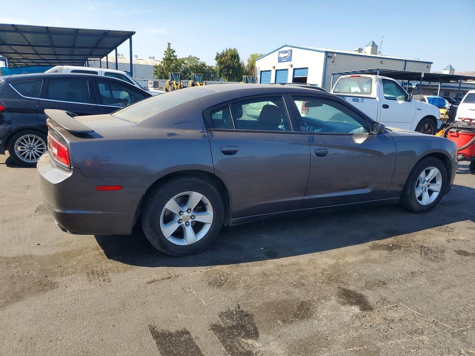 Photo 3 from auction – 2013 DODGE CHARGER with VIN 2C3CDXBG6DH596791