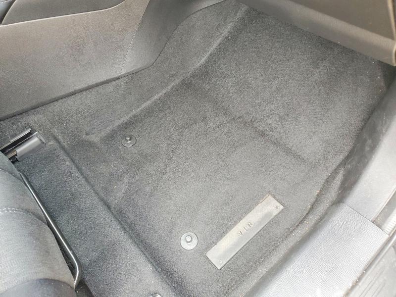 Photo 12 from auction – 2018 MAZDA 6 with VIN JM1GL1UM0J1322545