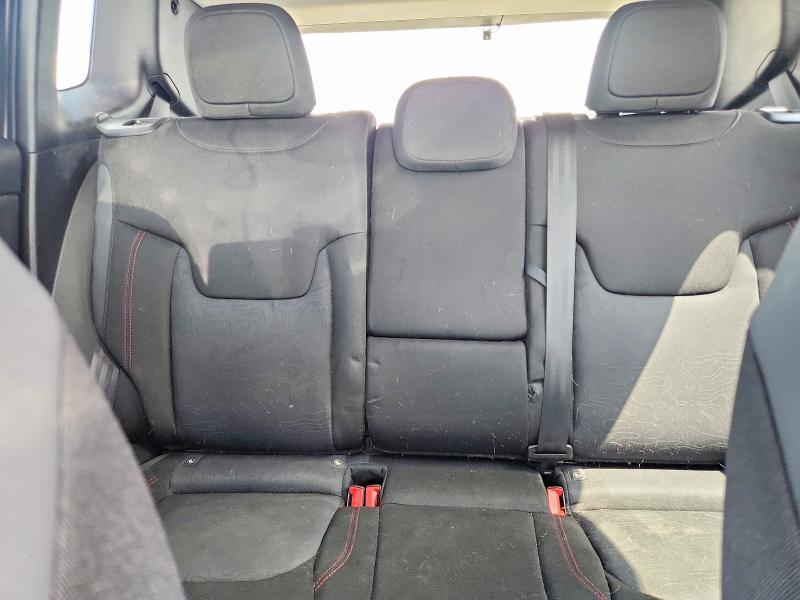 Photo 10 from auction – 2021 JEEP RENEGADE with VIN ZACNJDC12MPM14490