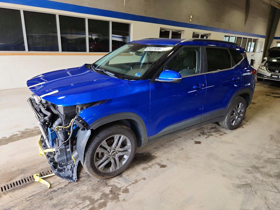 KIA SELTOS 2021 con VIN KNDEU2AAXM7042122 - Foto de la subasta