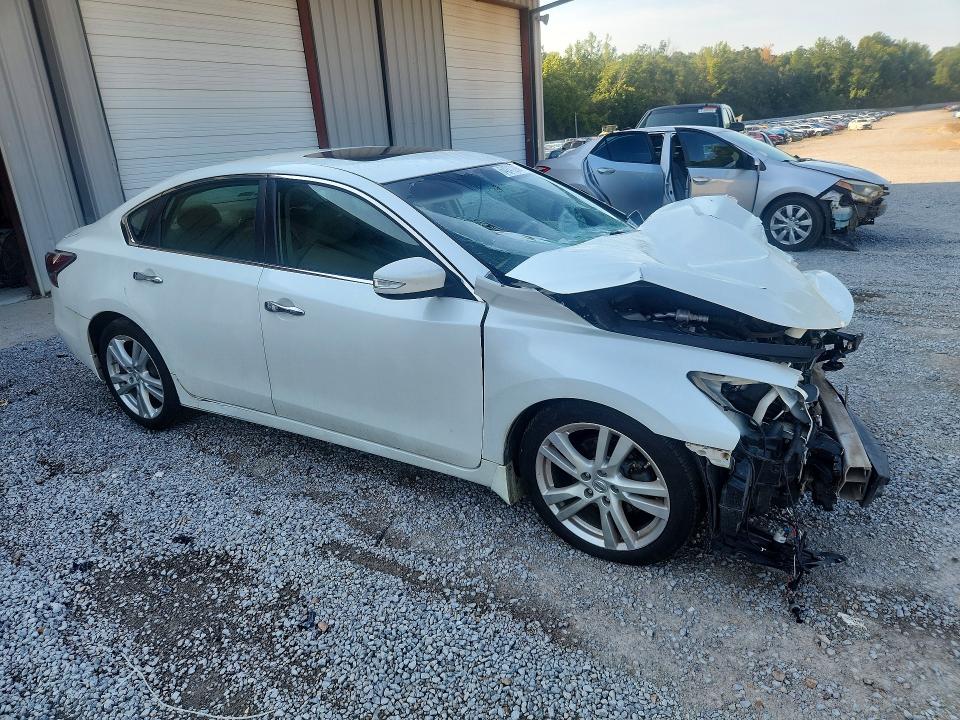 Photo 4 from auction – 2015 NISSAN ALTIMA with VIN 1N4BL3AP2FC132140