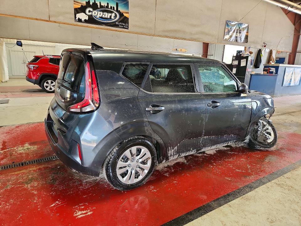 Zdjęcie 3 z aukcji – 2023 KIA SOUL z VIN KNDJ23AU8P7188317
