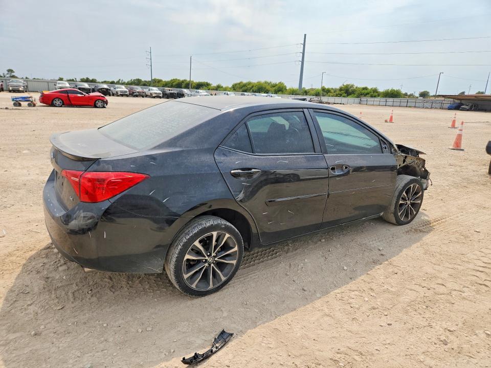 Photo 3 from auction – 2018 TOYOTA COROLLA with VIN 5YFBURHE8JP800604