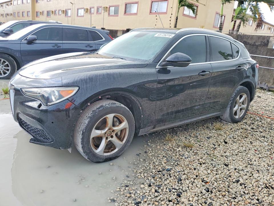 2018 ALFA ROMEO STELVIO