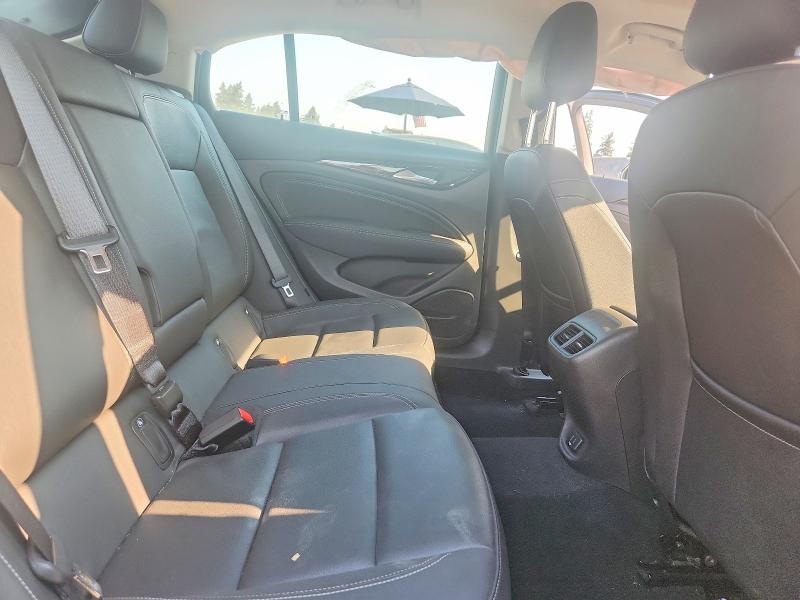 Photo 10 from auction – 2018 BUICK REGAL with VIN W04GR6SX2J1102035