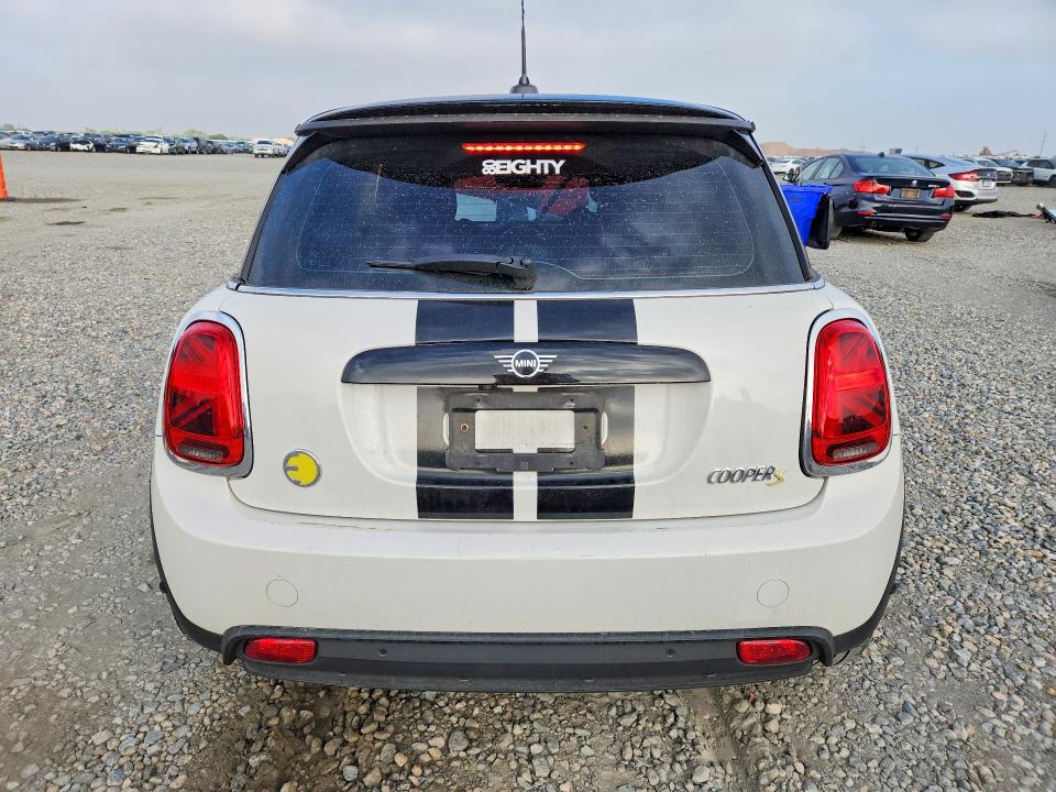 Photo 6 from auction – 2024 MINI COOPER with VIN WMW13DJ05R2V91314