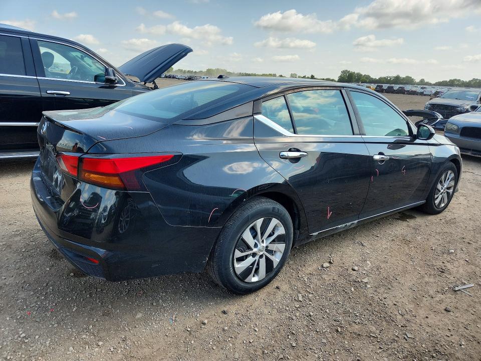 Photo 3 from auction – 2019 NISSAN ALTIMA with VIN 1N4BL4BV6KC144109