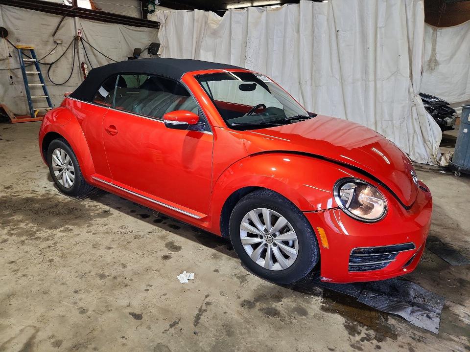 Photo 4 from auction – 2019 VOLKSWAGEN BEETLE with VIN 3VW5DAAT5KM501830