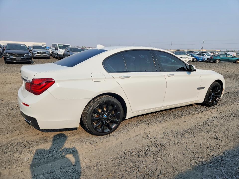Photo 3 from auction – 2015 BMW 750 with VIN WBAYB6C51FG299230