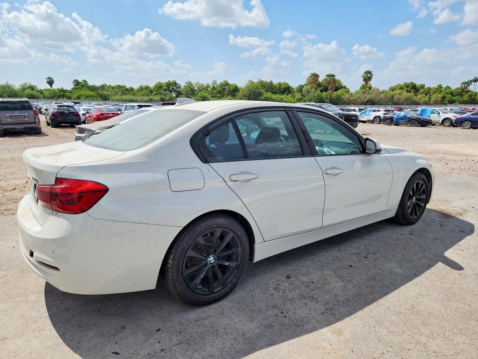Photo 3 from auction – 2017 BMW 320 with VIN WBA8E1G30HNU16331