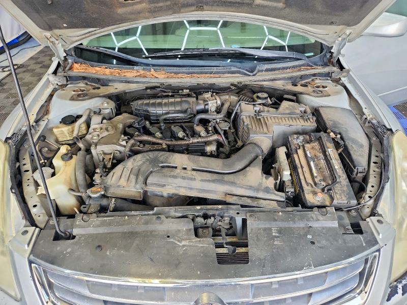 Photo 11 from auction – 2010 NISSAN ALTIMA with VIN 1N4AL2AP1AN560042
