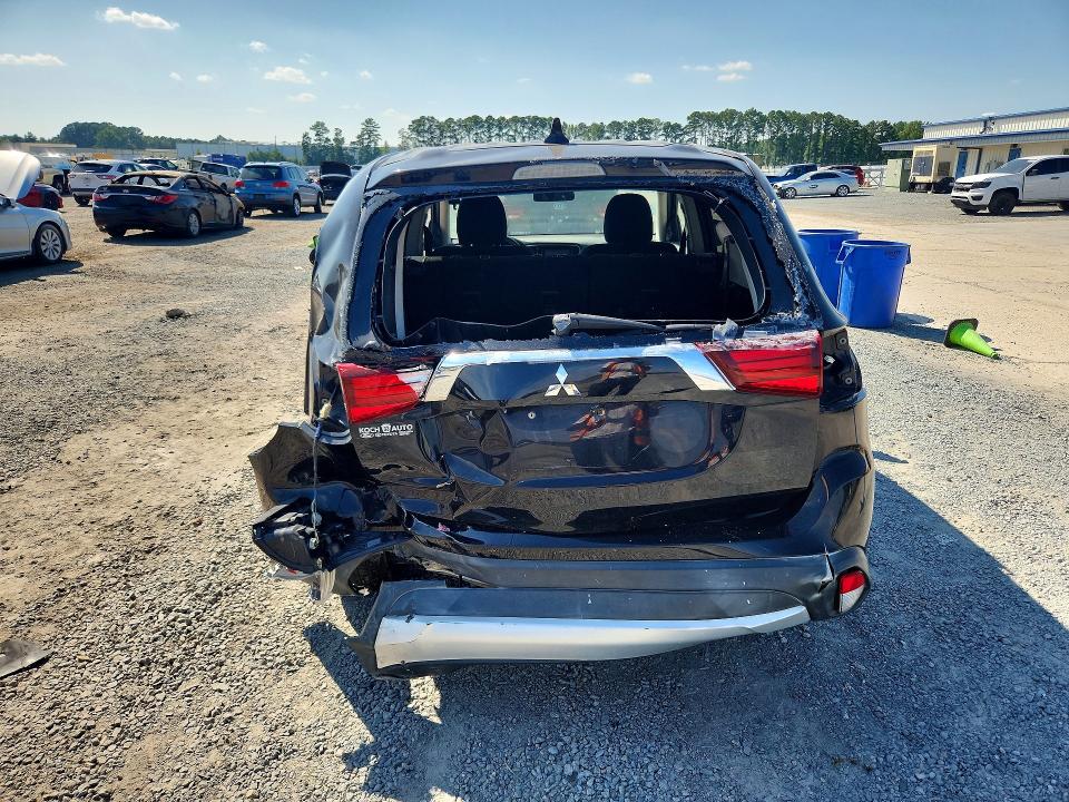 Photo 6 from auction – 2018 MITSUBISHI OUTLANDER with VIN JA4AZ3A3XJZ053199