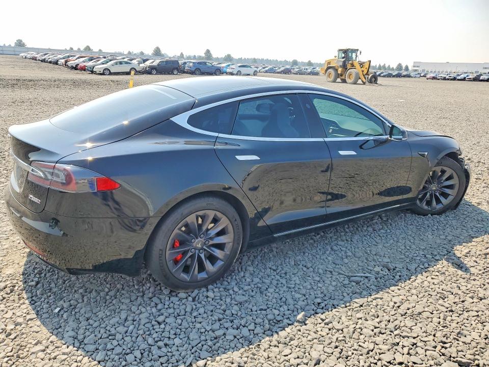 Photo 3 from auction – 2018 TESLA MODEL S with VIN 5YJSA1E43JF295444
