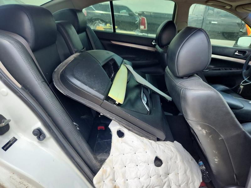 Photo 10 from auction – 2015 INFINITI Q40 with VIN JN1CV6AR2FM650824