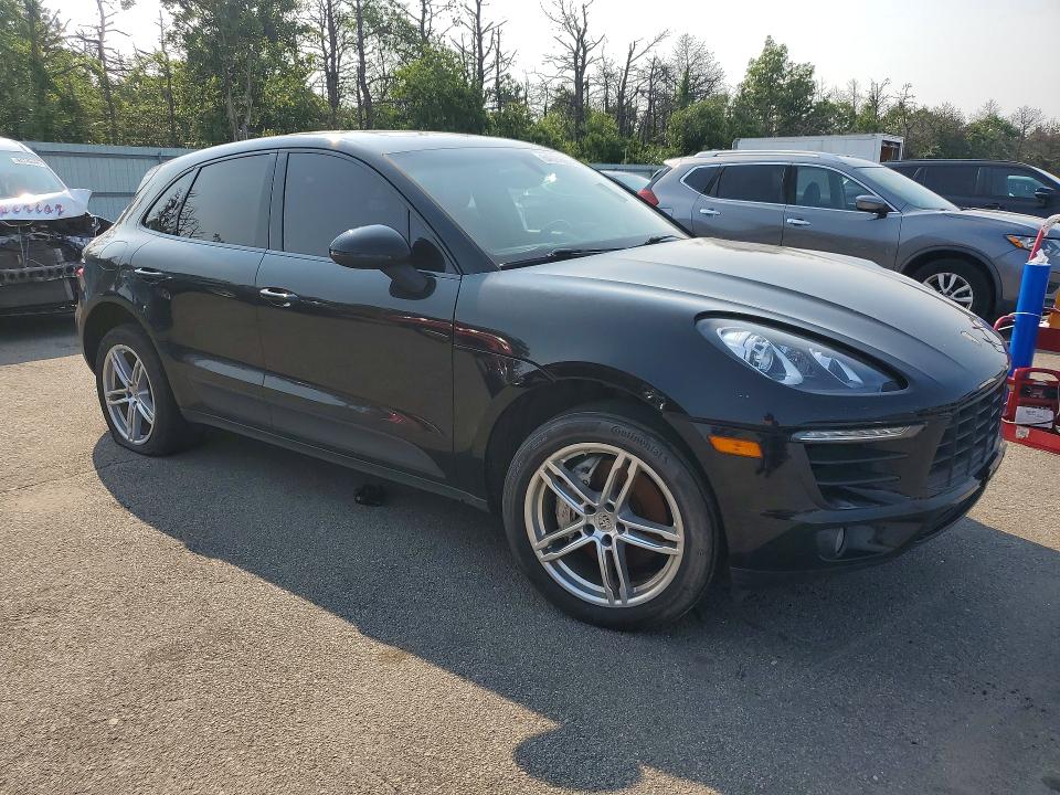 Photo 4 from auction – 2016 PORSCHE MACAN with VIN WP1AB2A54GLB54853