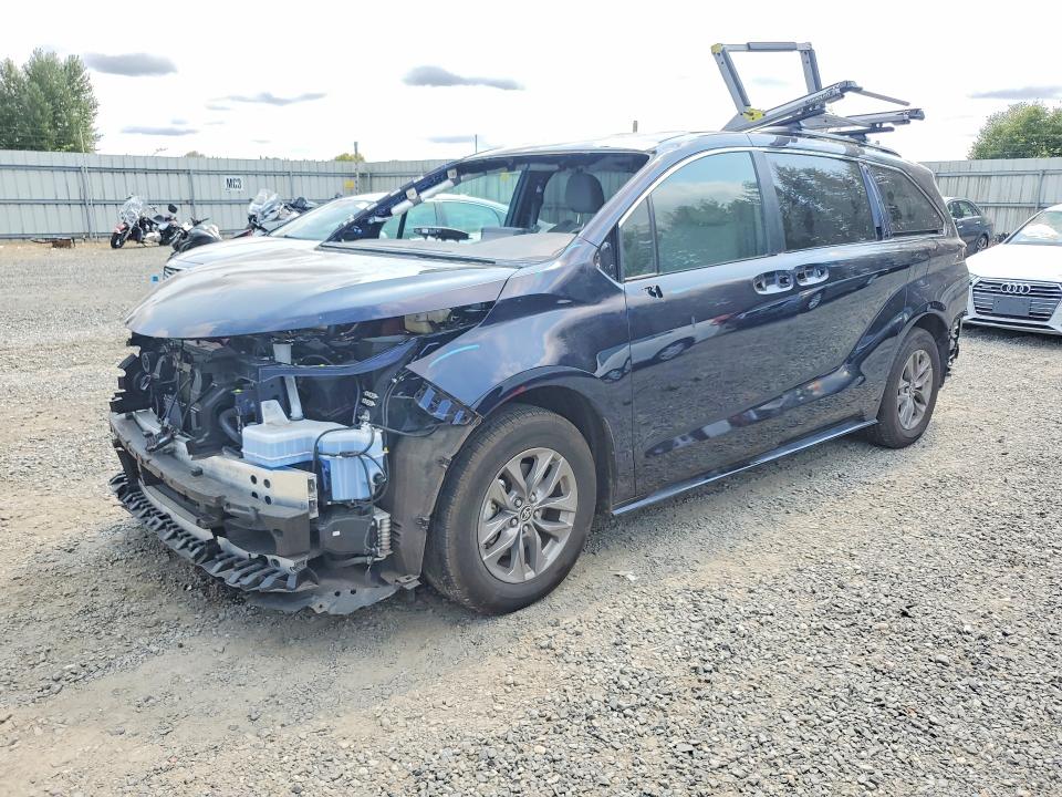 2024 TOYOTA SIENNA - Търг №64781226