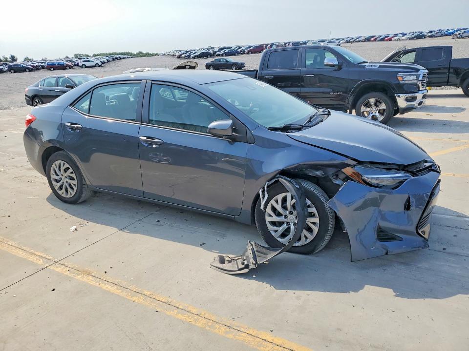 Photo 4 from auction – 2017 TOYOTA COROLLA with VIN 2T1BURHEXHC828270