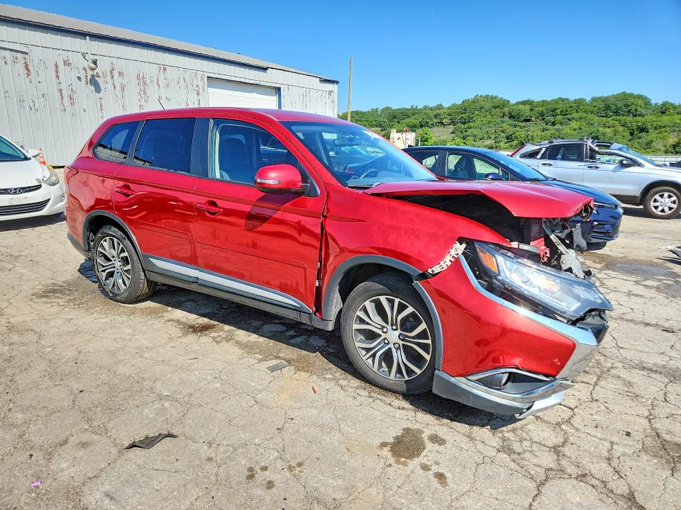 Photo 4 from auction – 2016 MITSUBISHI OUTLANDER with VIN JA4AD3A35GZ028184