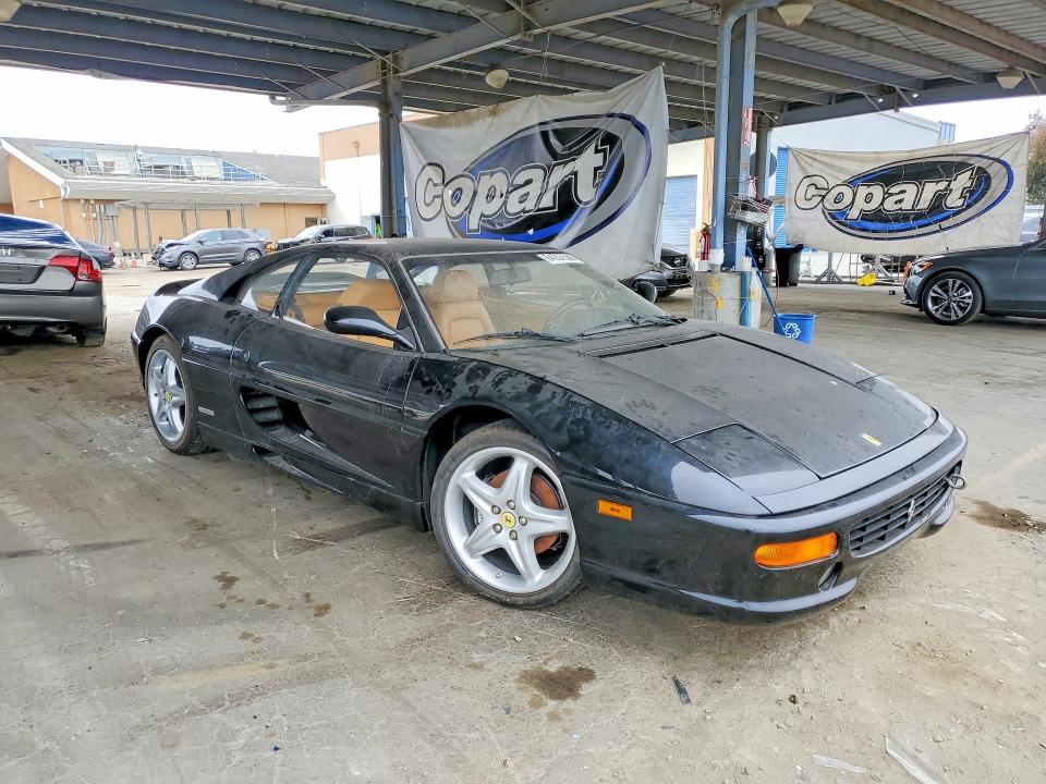 Photo 4 from auction – 1998 FERRARI F355 with VIN ZFFXR41A3W0111588