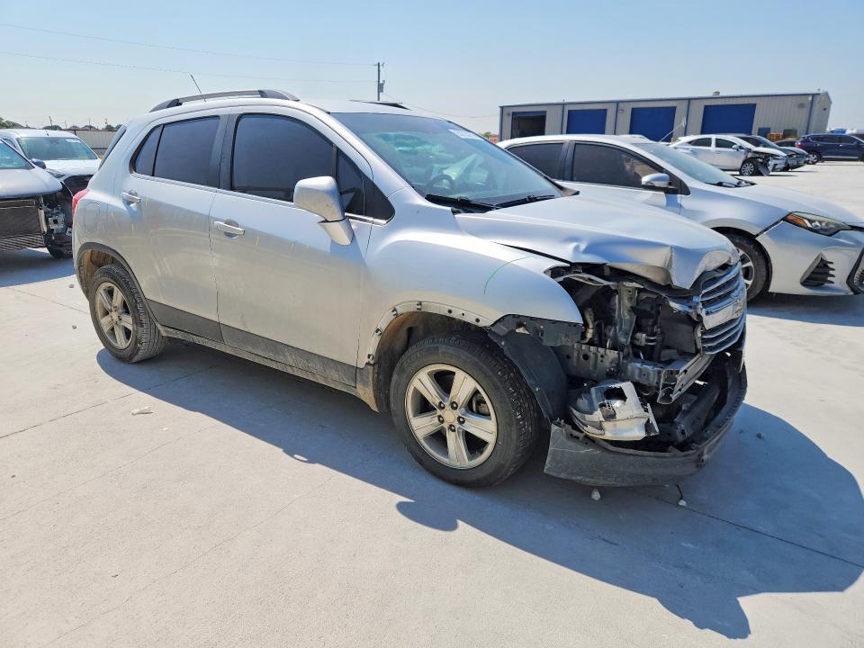 Photo 4 from auction – 2015 CHEVROLET TRAX with VIN 3GNCJLSBXFL212823